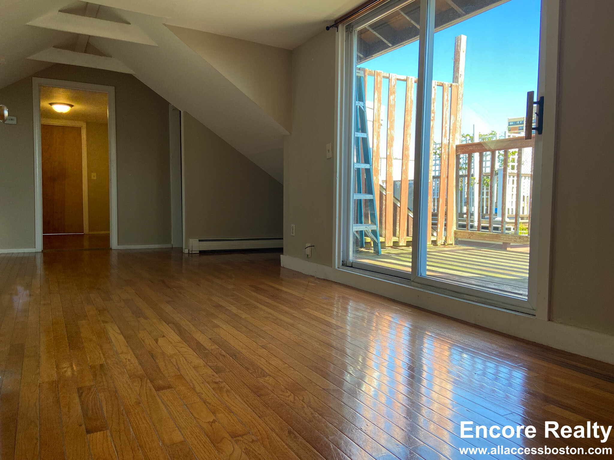 6  8 Sunset St, Mission Hill