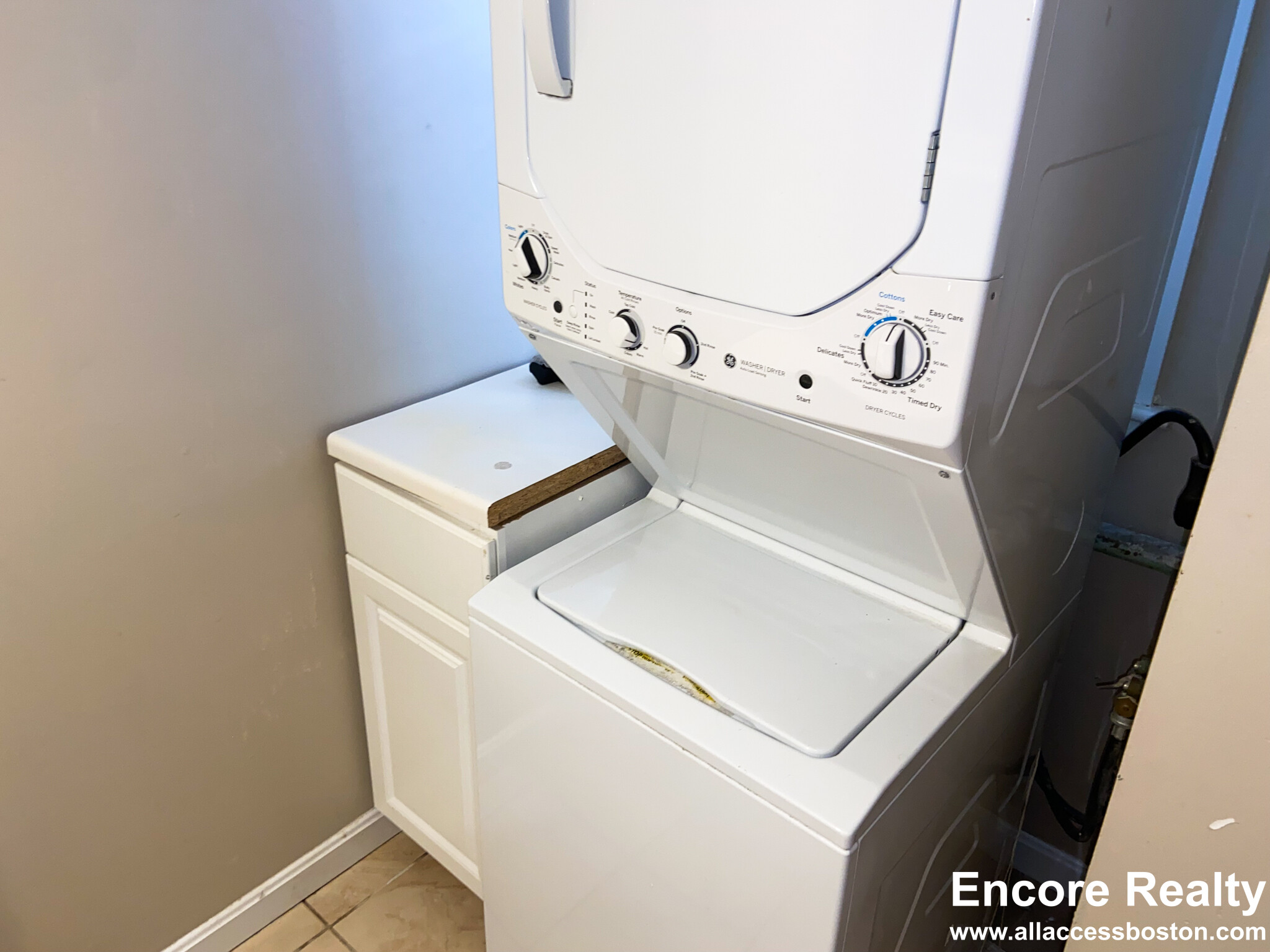 13 Sachem St, Mission Hill