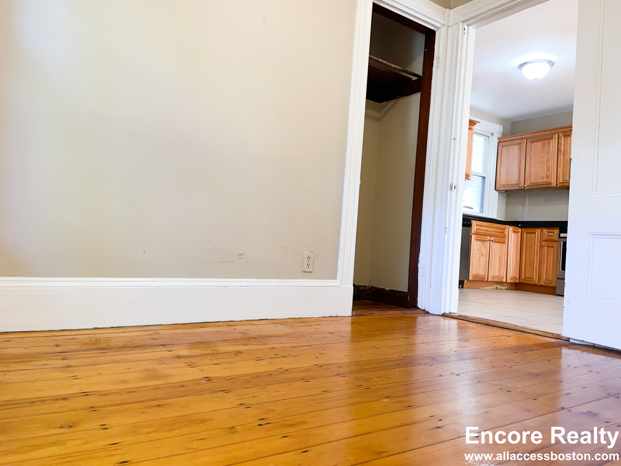 13 Sachem St, Mission Hill