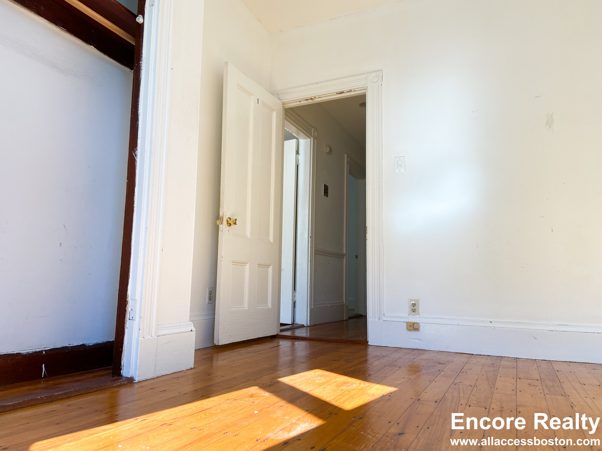 13 Sachem St, Mission Hill