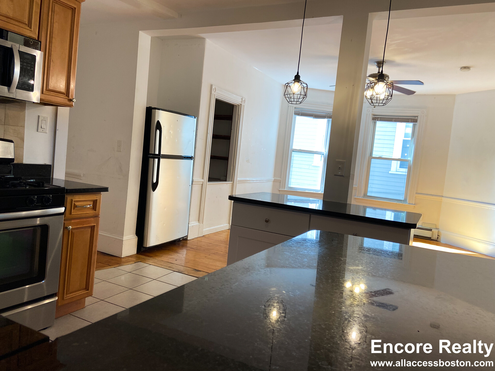 13 Sachem St, Mission Hill