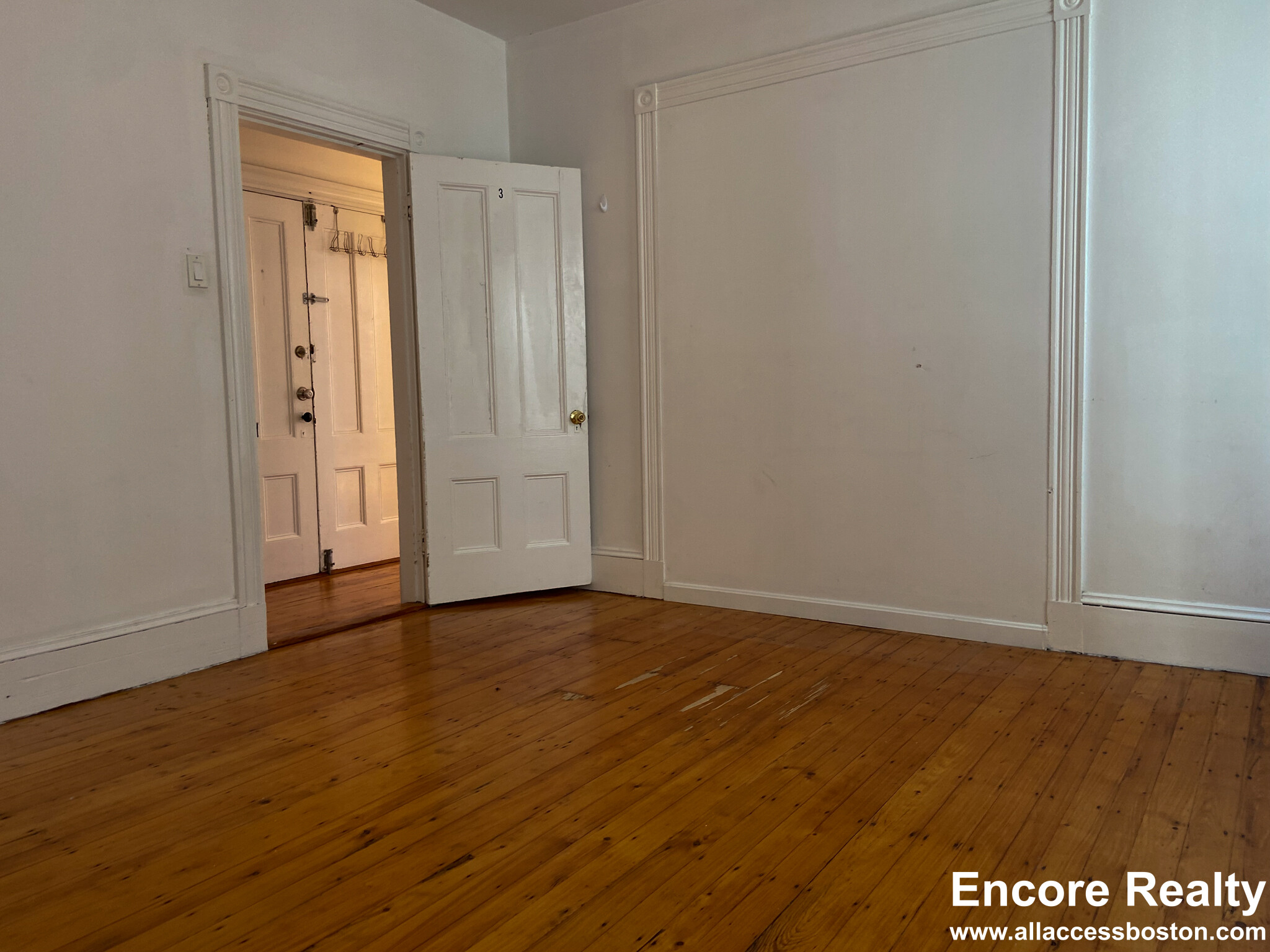 13 Sachem St, Mission Hill