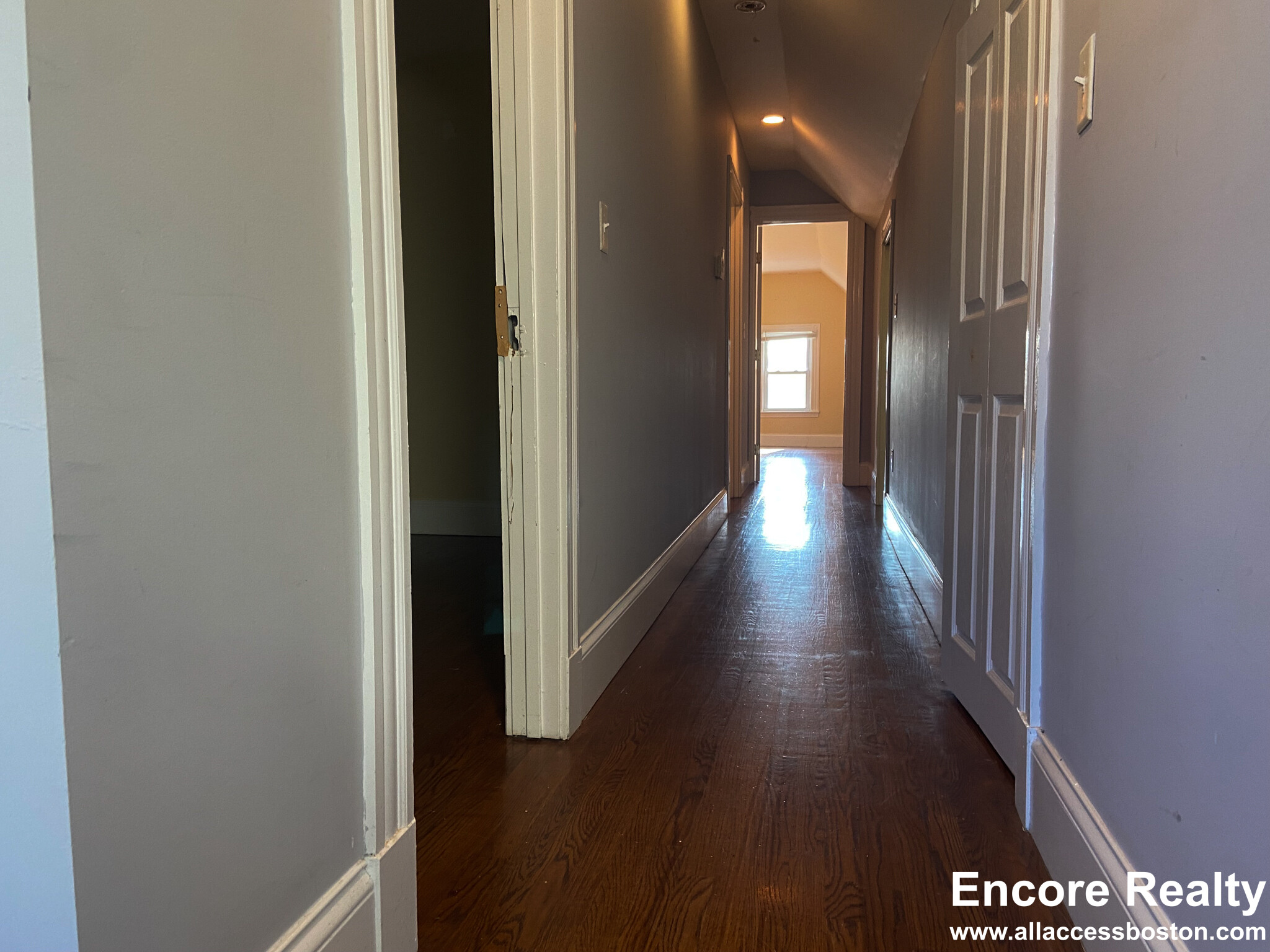 19 Parker Hill Ave, Mission Hill