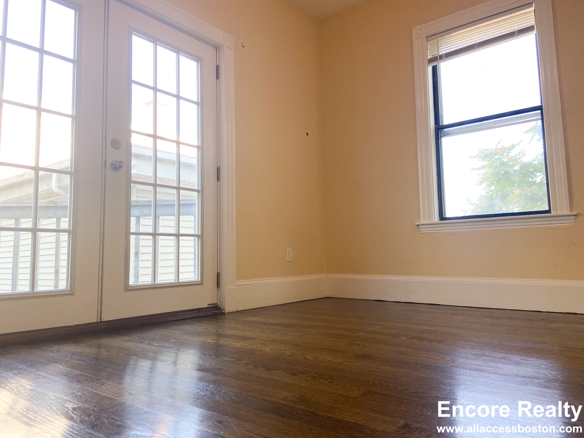 19 Parker Hill Ave, Mission Hill