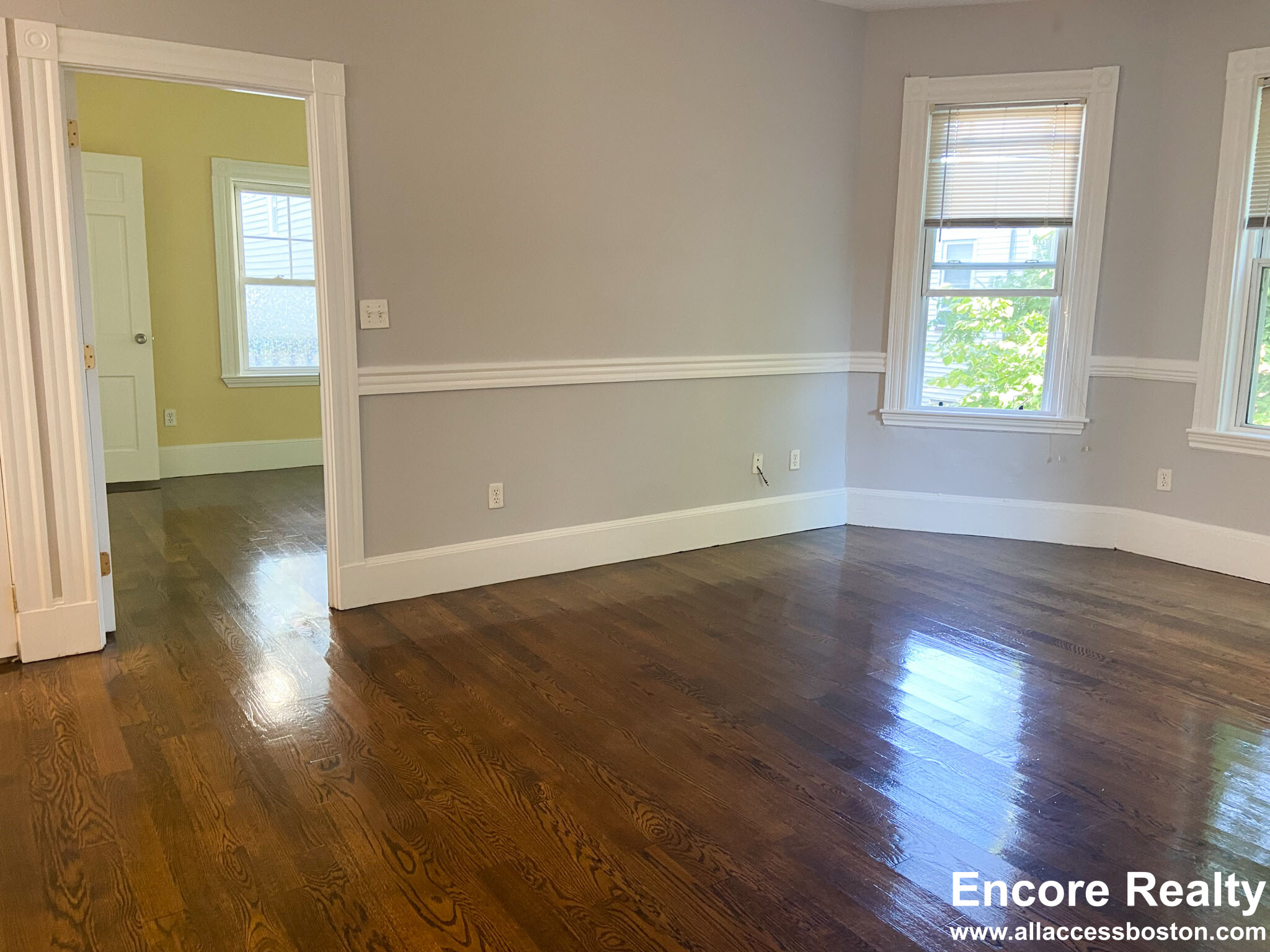 18 Parker Hill Ave, Mission Hill