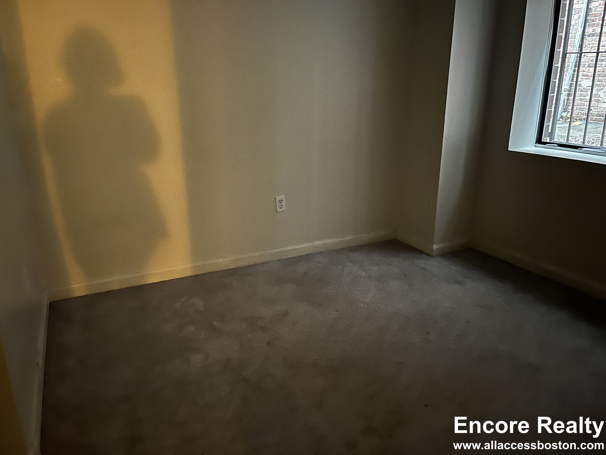 16 Elmer St, Central Square