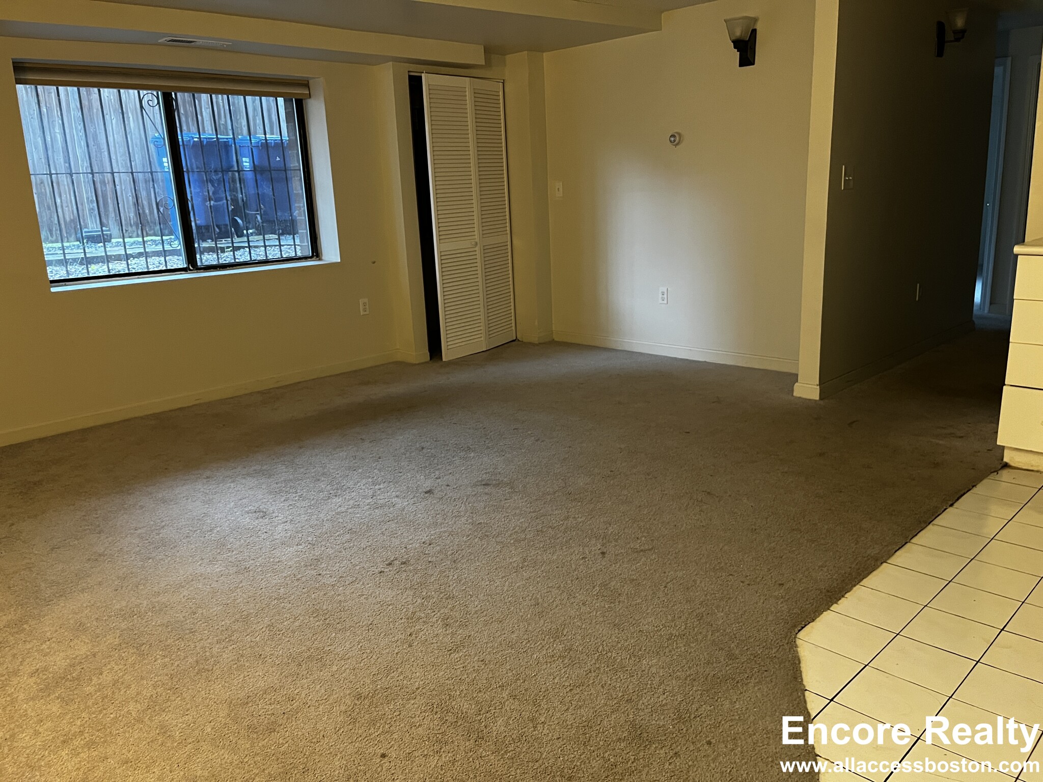 16 Elmer St, Central Square