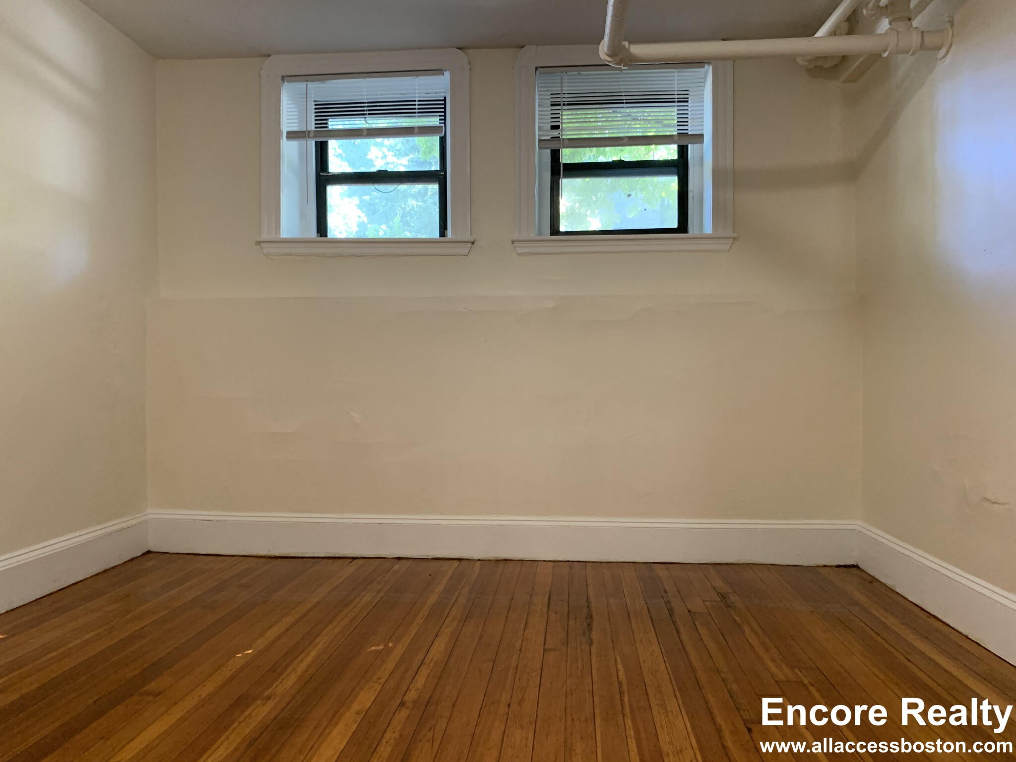 281 Saint Paul St, Coolidge Corner