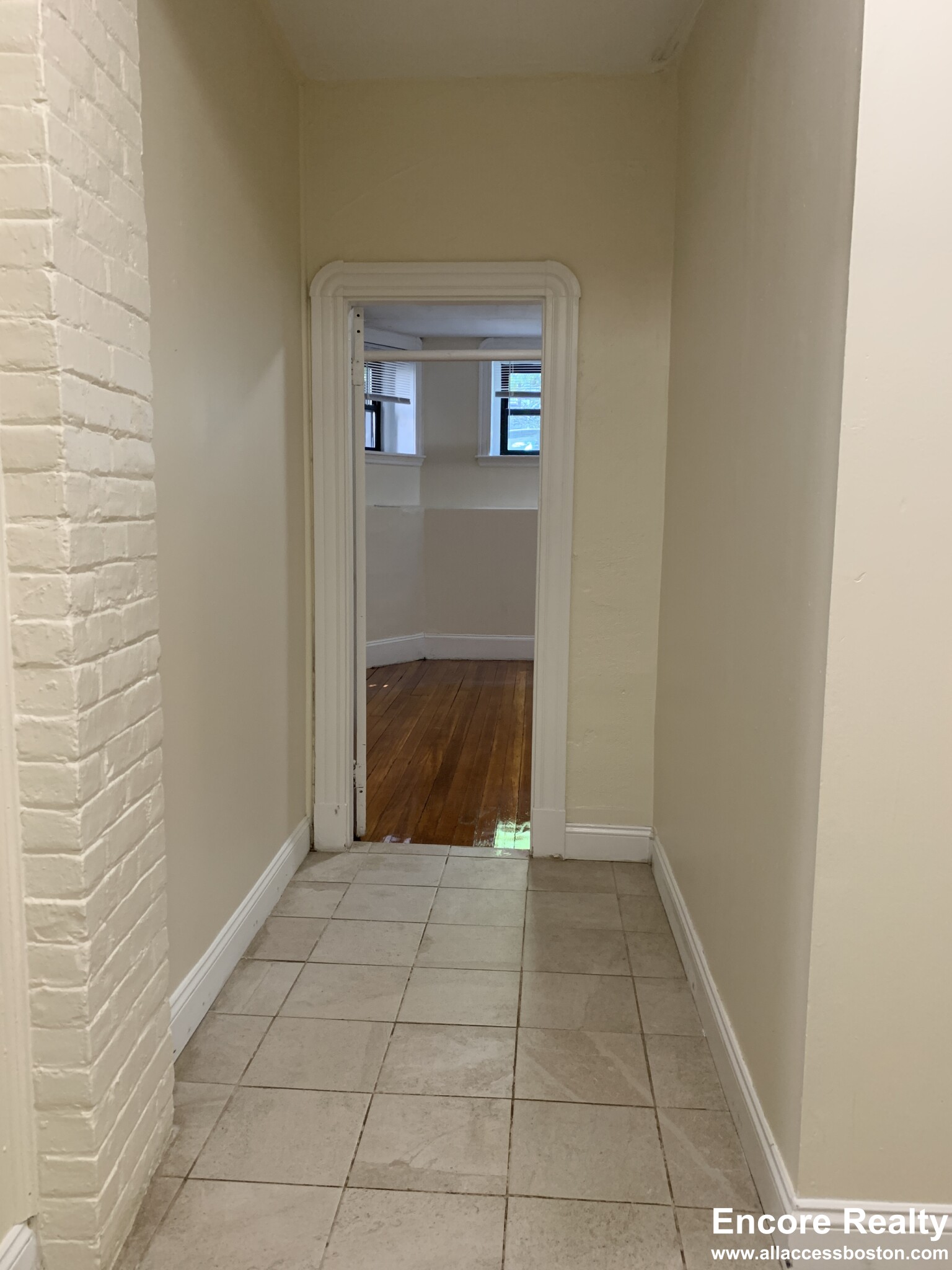 281 Saint Paul St, Coolidge Corner