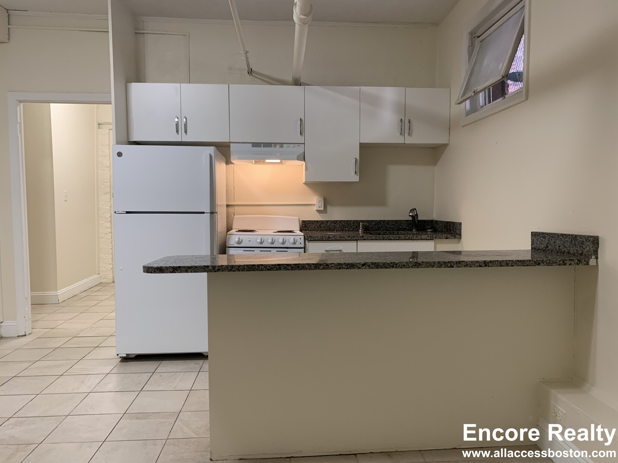 281 Saint Paul St, Coolidge Corner