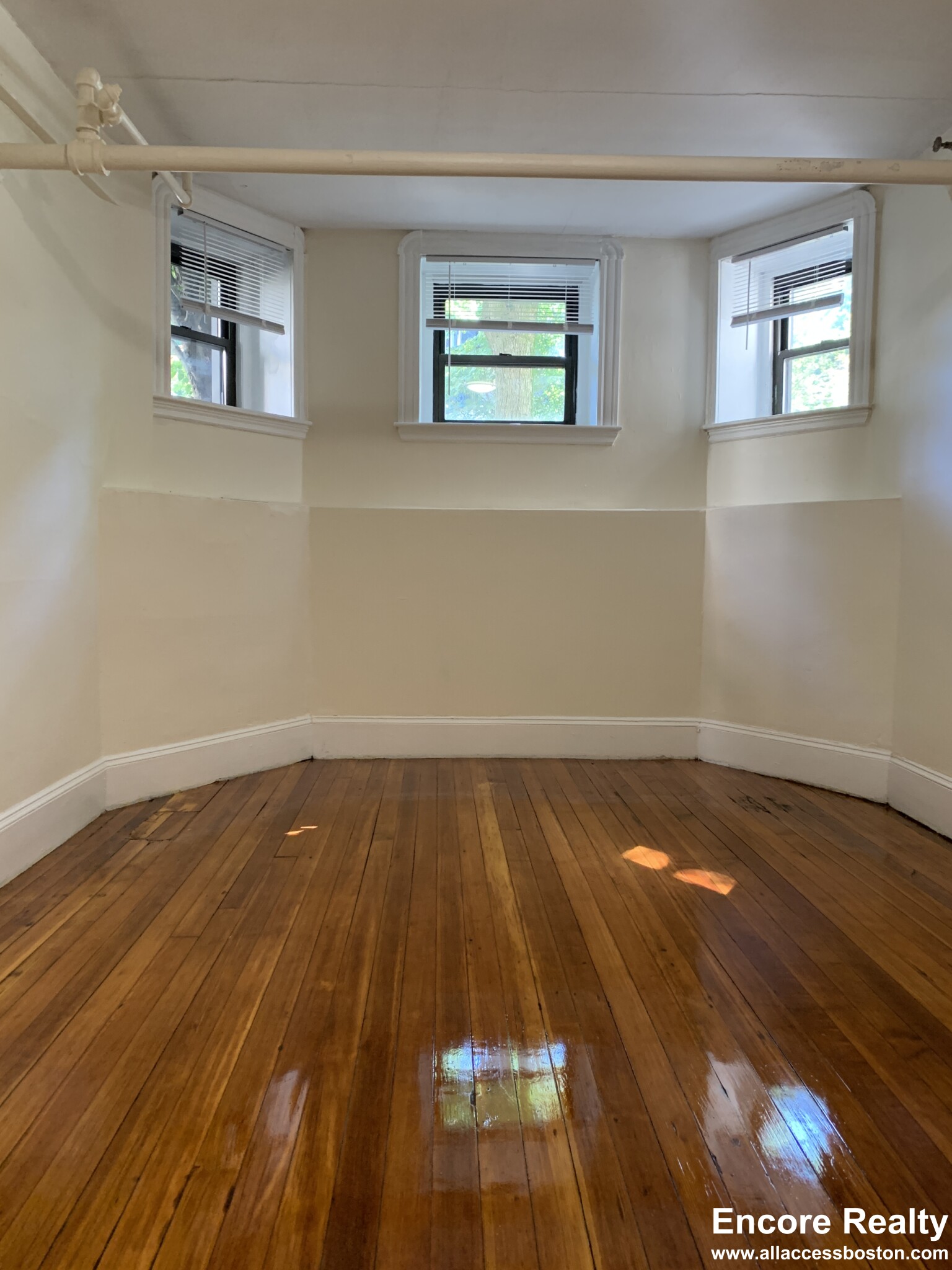 281 Saint Paul St, Coolidge Corner