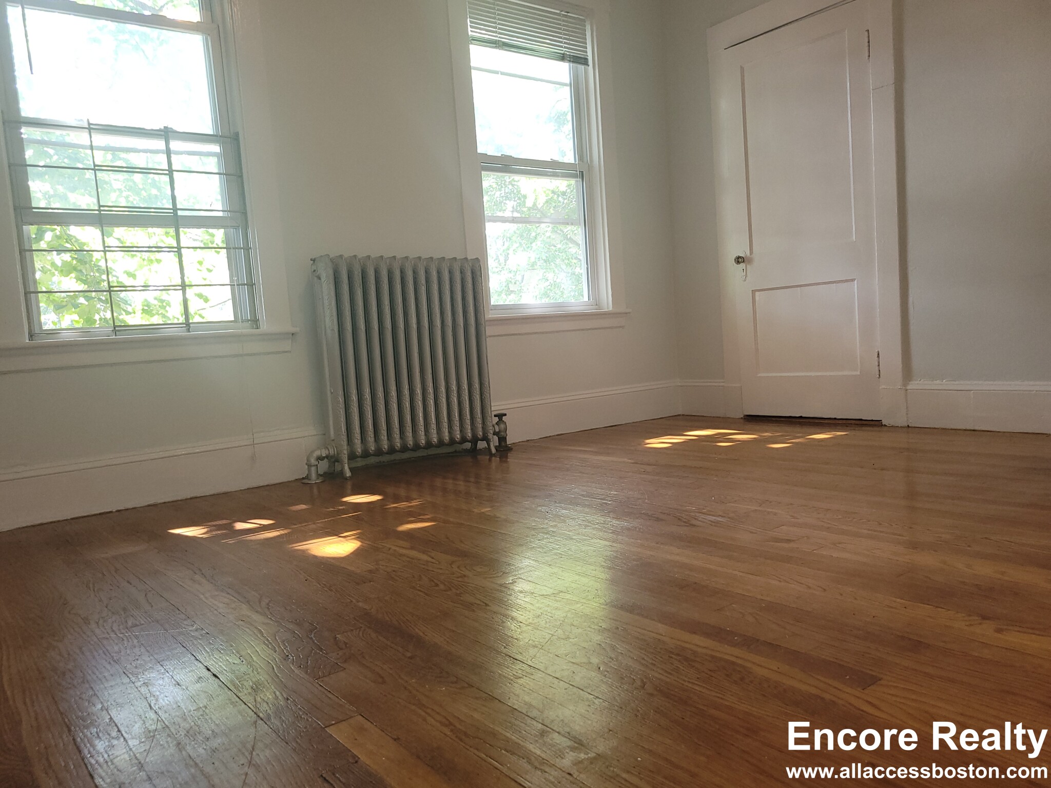 1789 Commonwealth Ave, Brighton