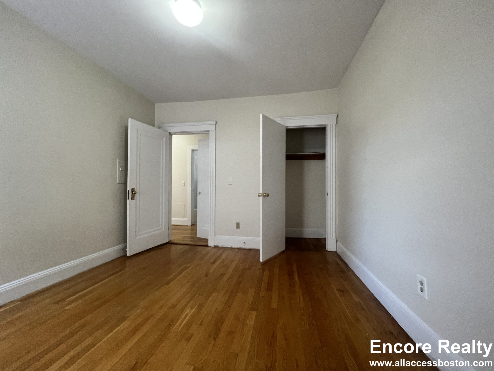 1192 Boylston St, Fenway