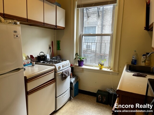 51 Queensberry St, Fenway