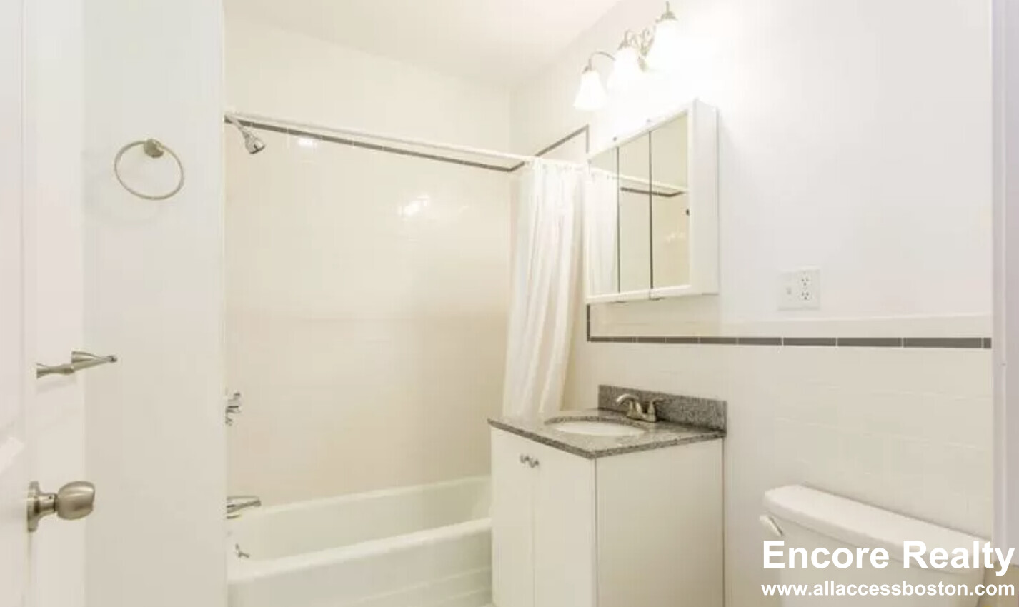 127 Saint Botolph St, South End