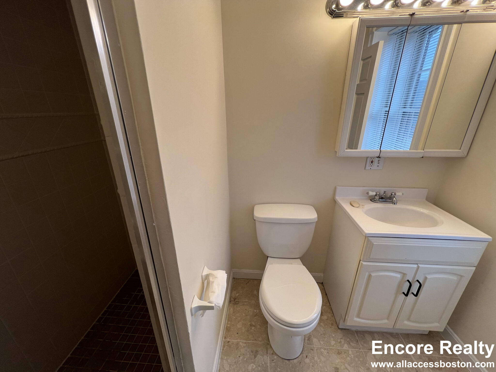 10 Bishop Richard Allen Dr, Central Square