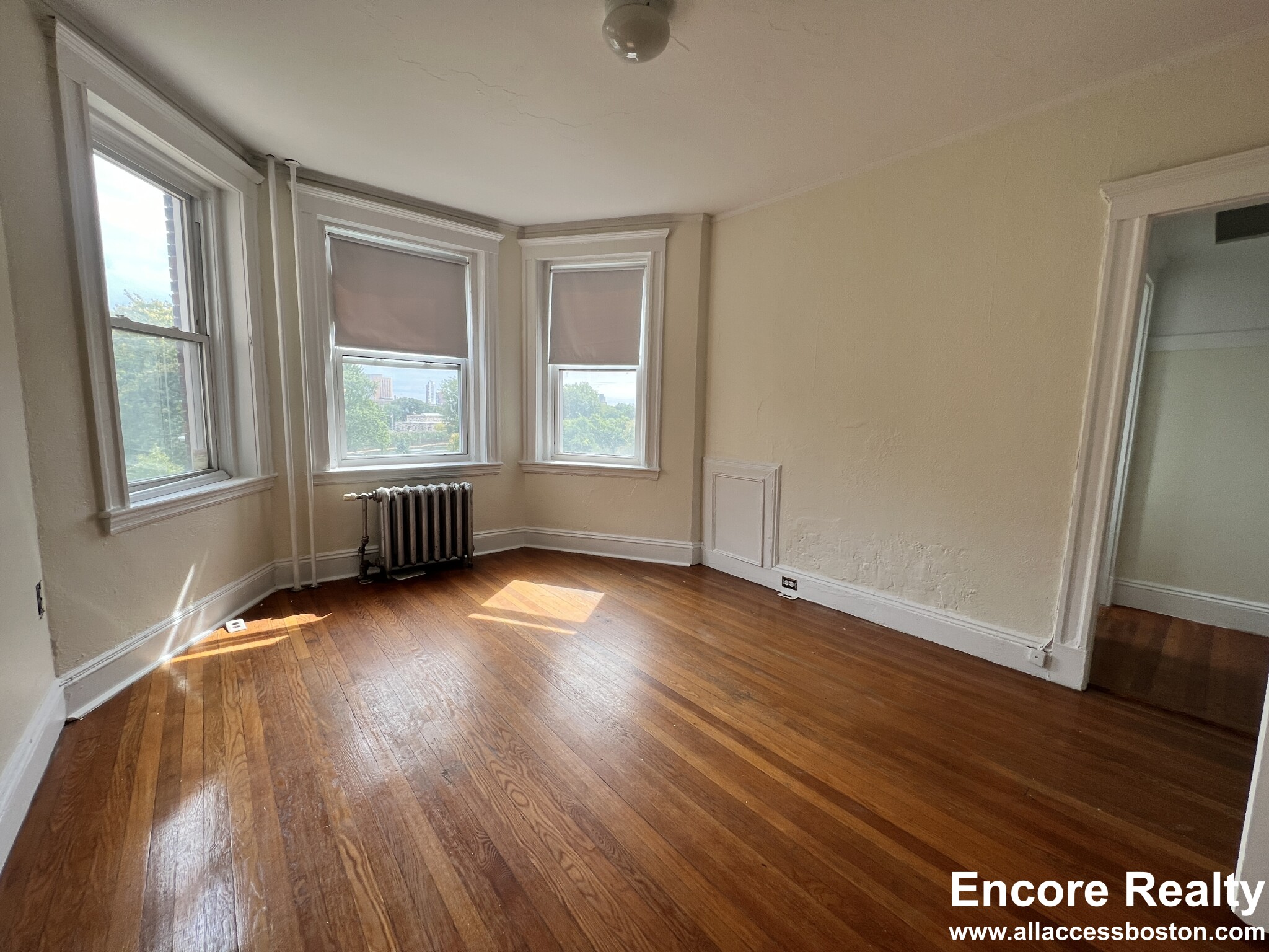 1167 Boylston St, Fenway