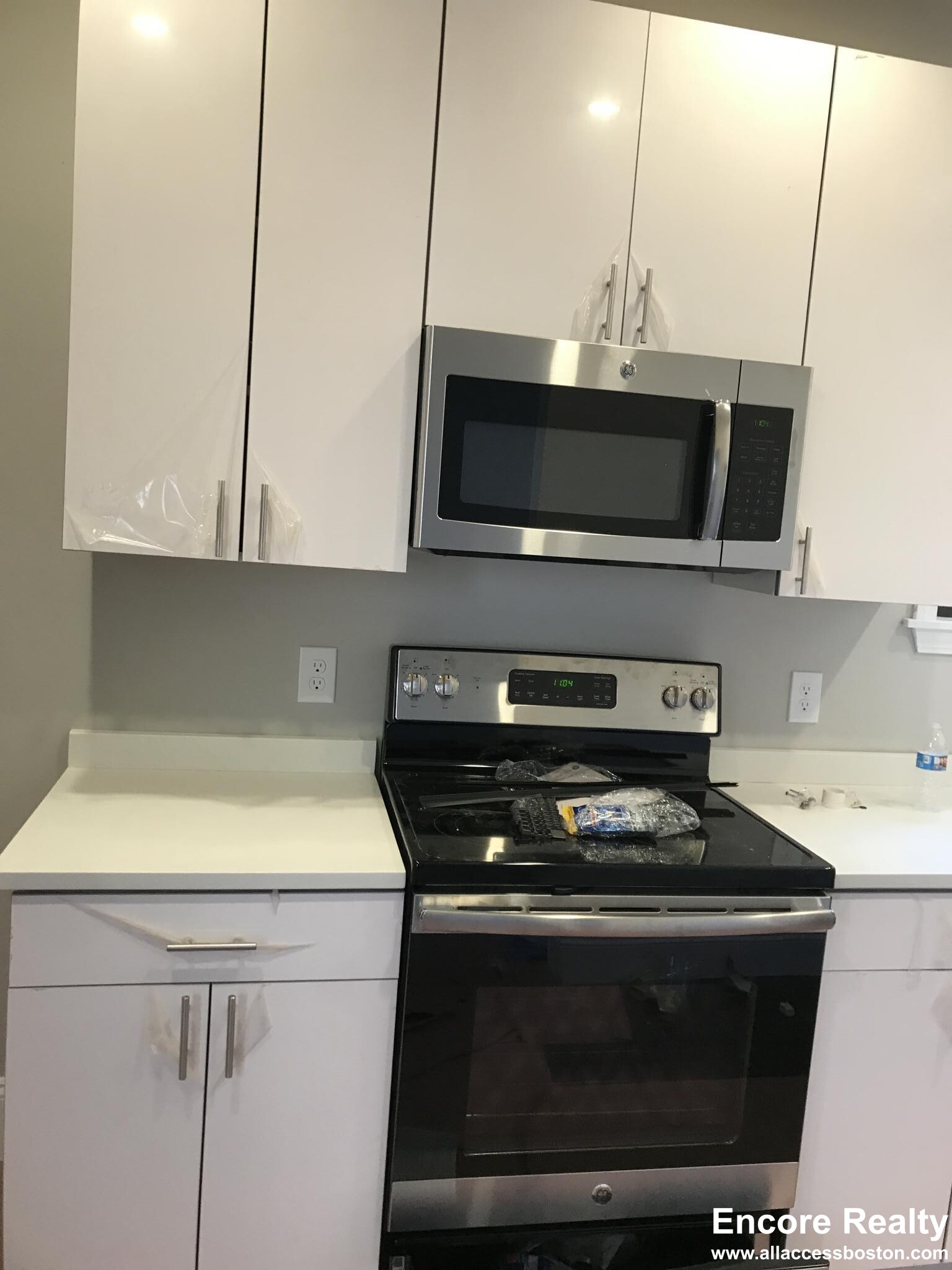 12 Stearns Rd, Coolidge Corner