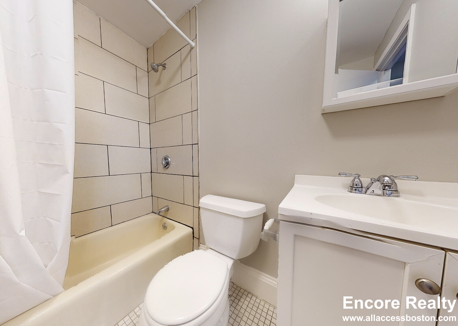 12 Stearns Rd, Coolidge Corner