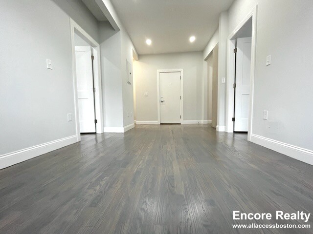 112 Jersey St, Fenway