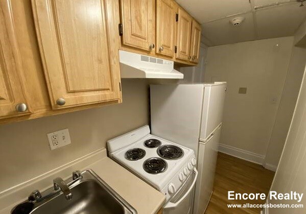 62 Boylston St, Back Bay