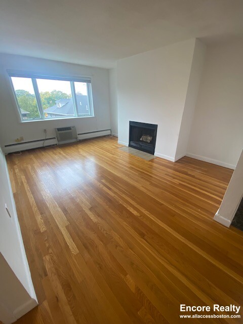 50 Evergreen St, Jamaica Plain