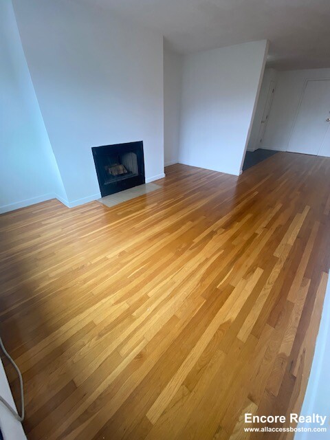 50 Evergreen St, Jamaica Plain