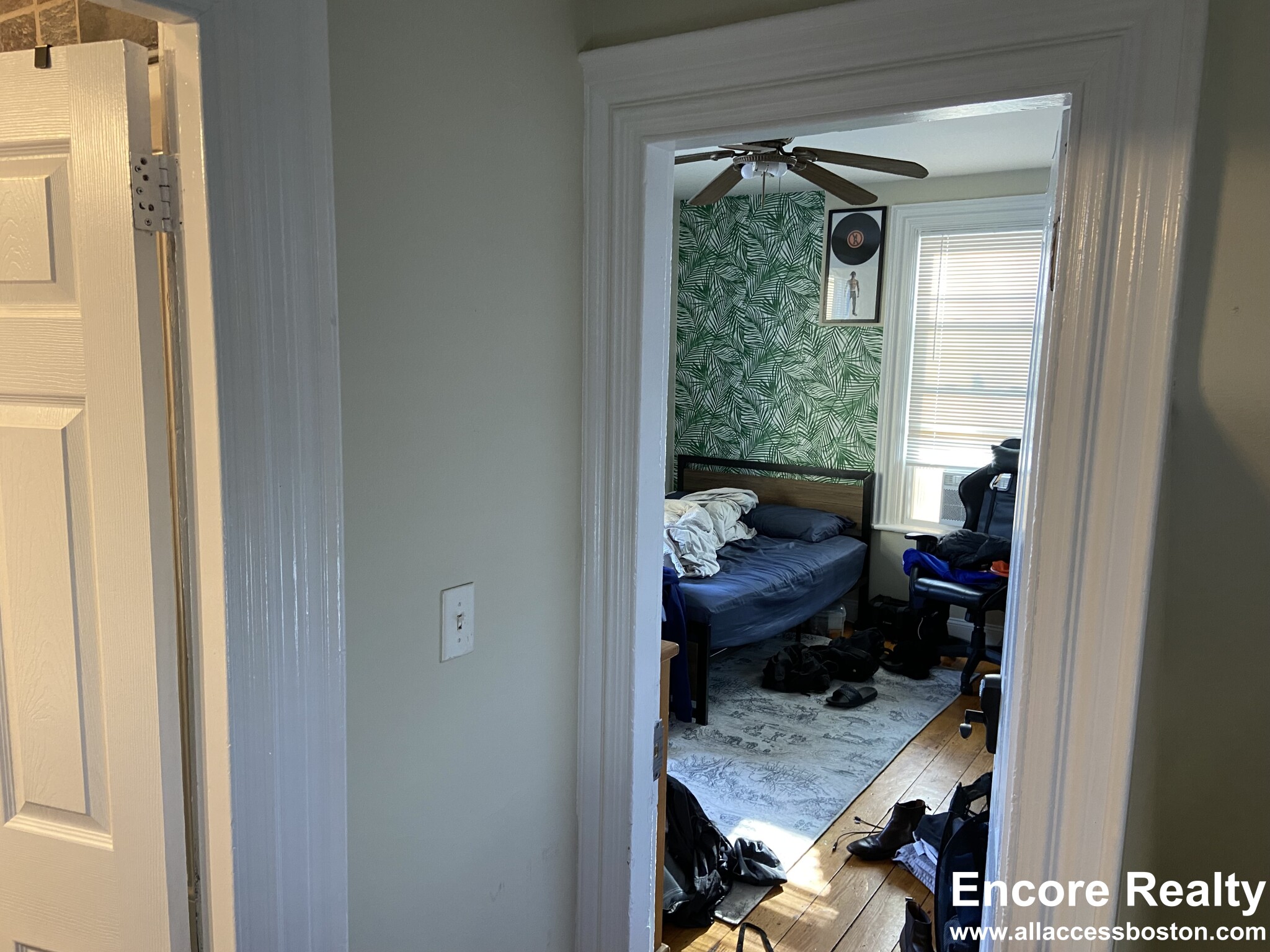 75 Alleghany St, Mission Hill