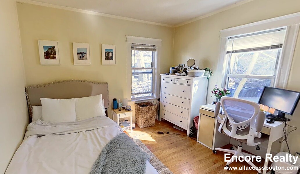 97 Kilsyth Rd, Brighton