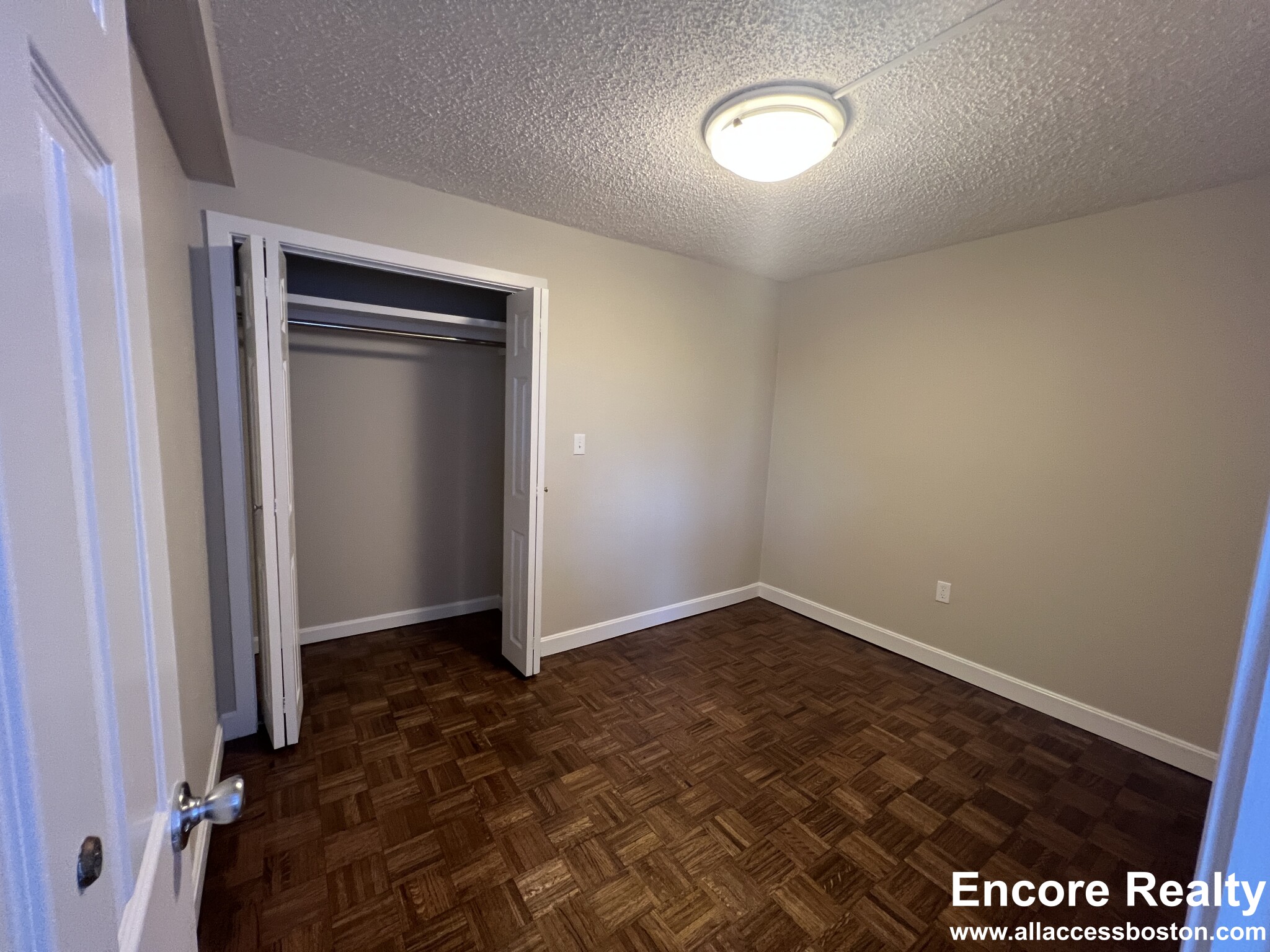 1501 Beacon St, Coolidge Corner