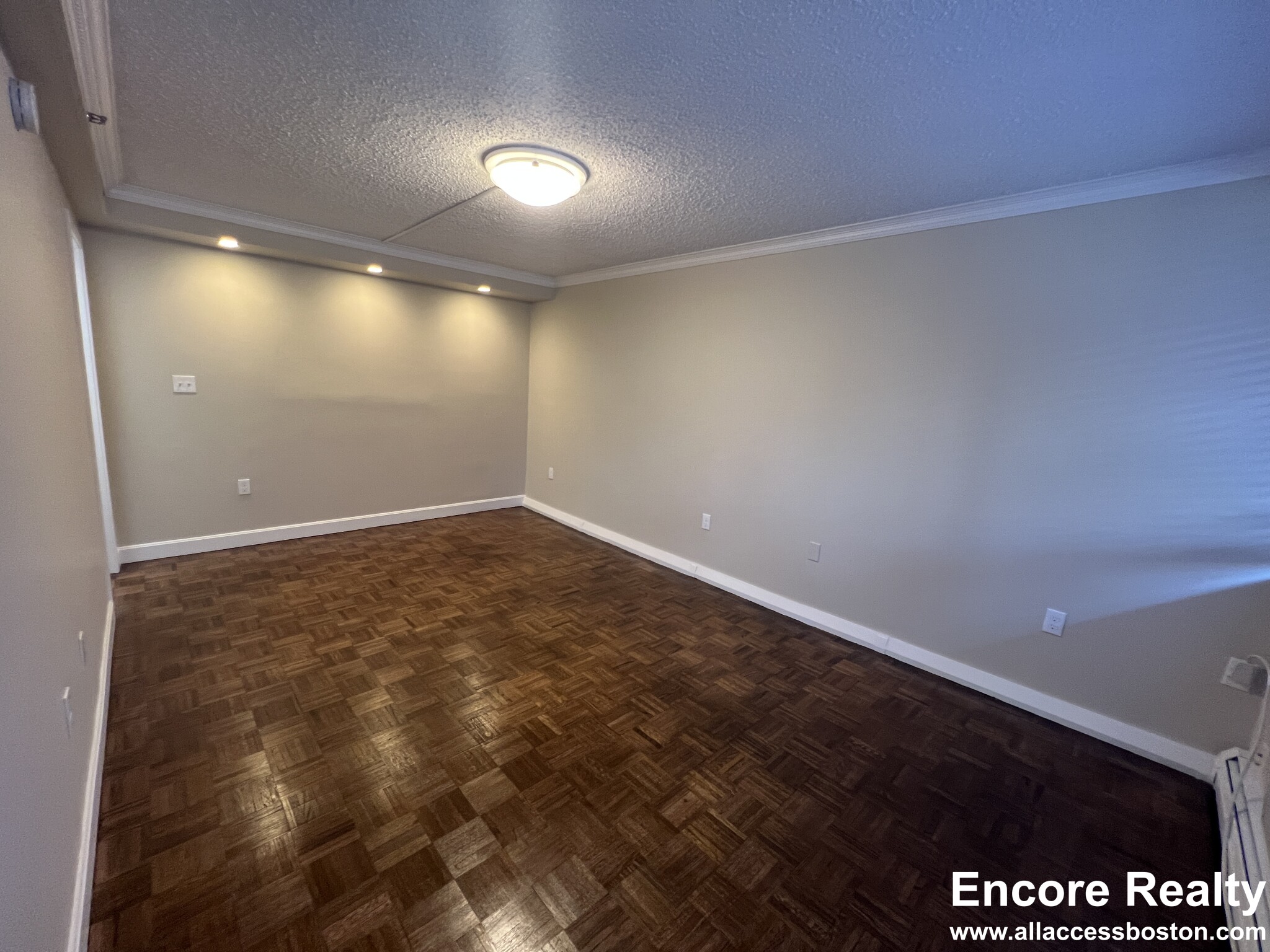 1501 Beacon St, Coolidge Corner