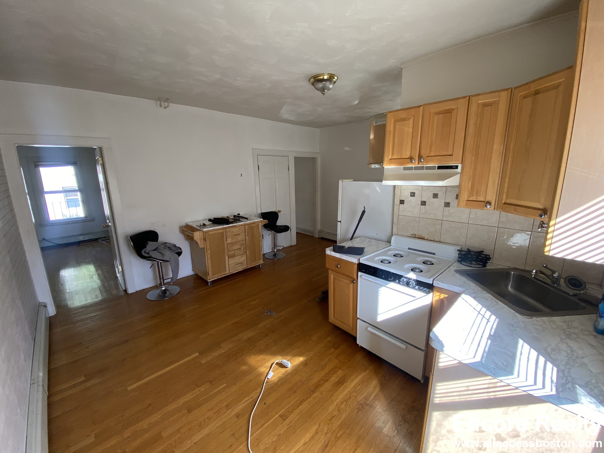 11 Snow St, Brighton