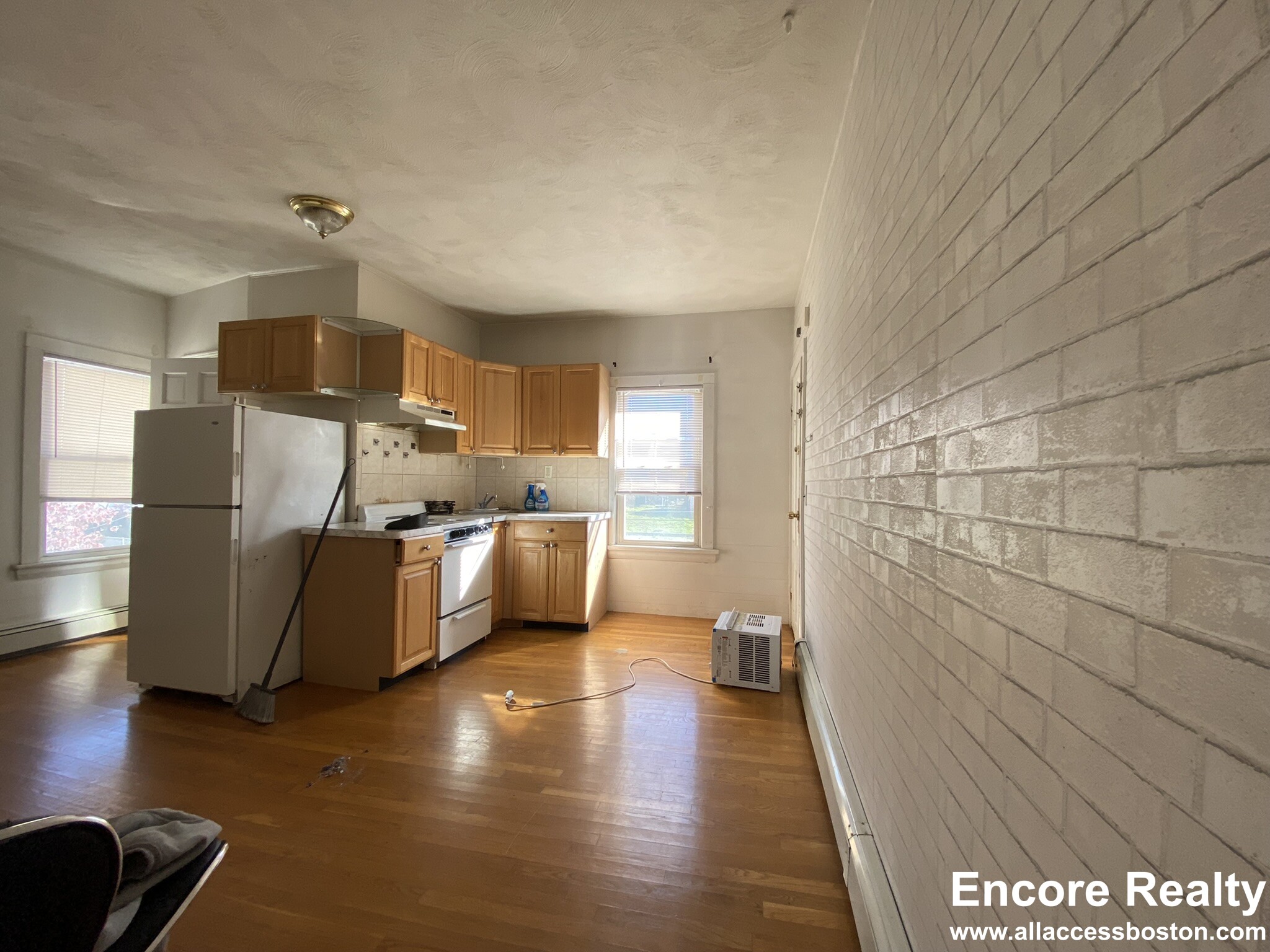 11 Snow St, Brighton