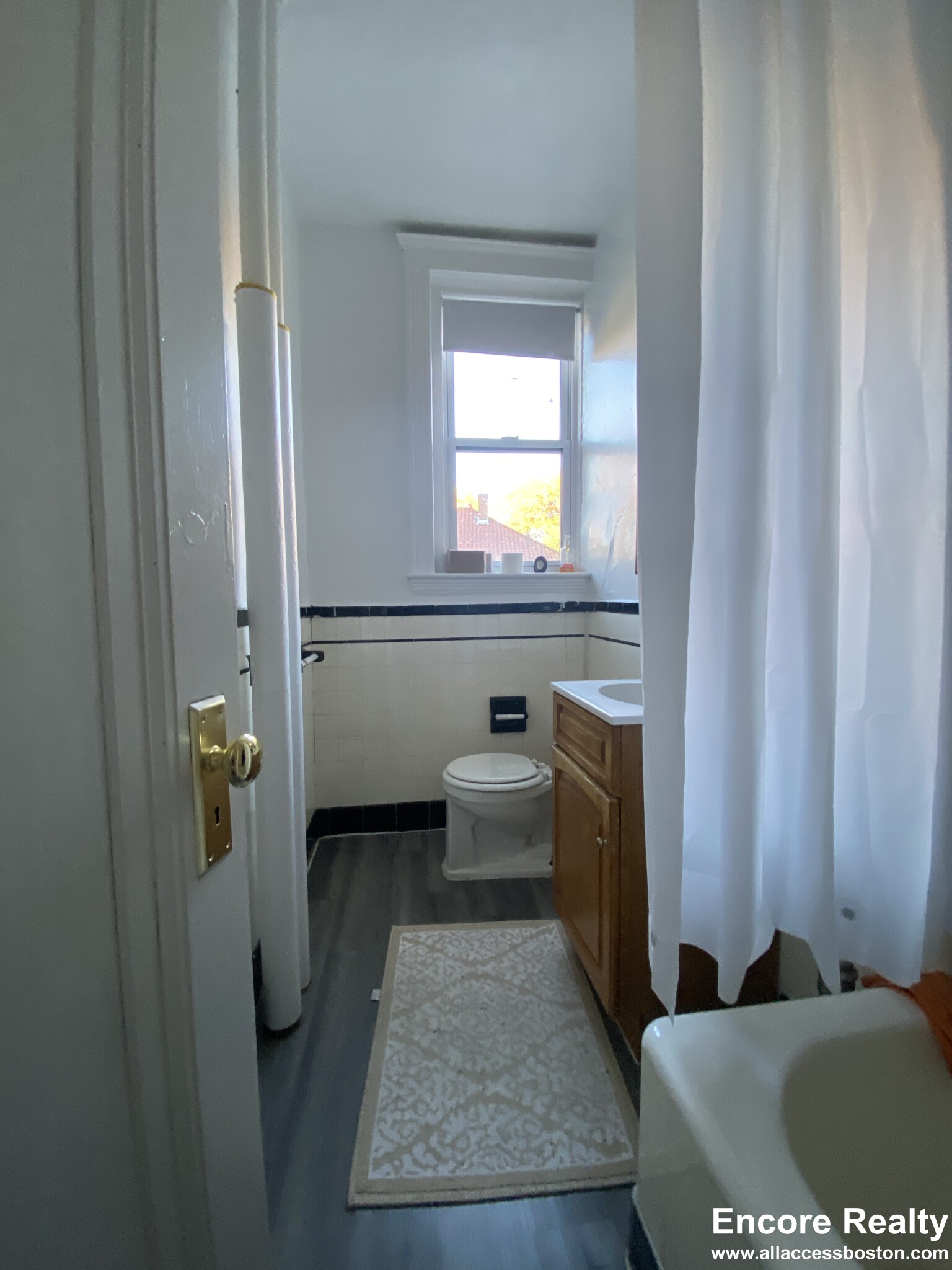 1800 Commonwealth Ave, Brighton