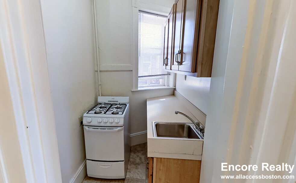 46 Westland Ave, Fenway