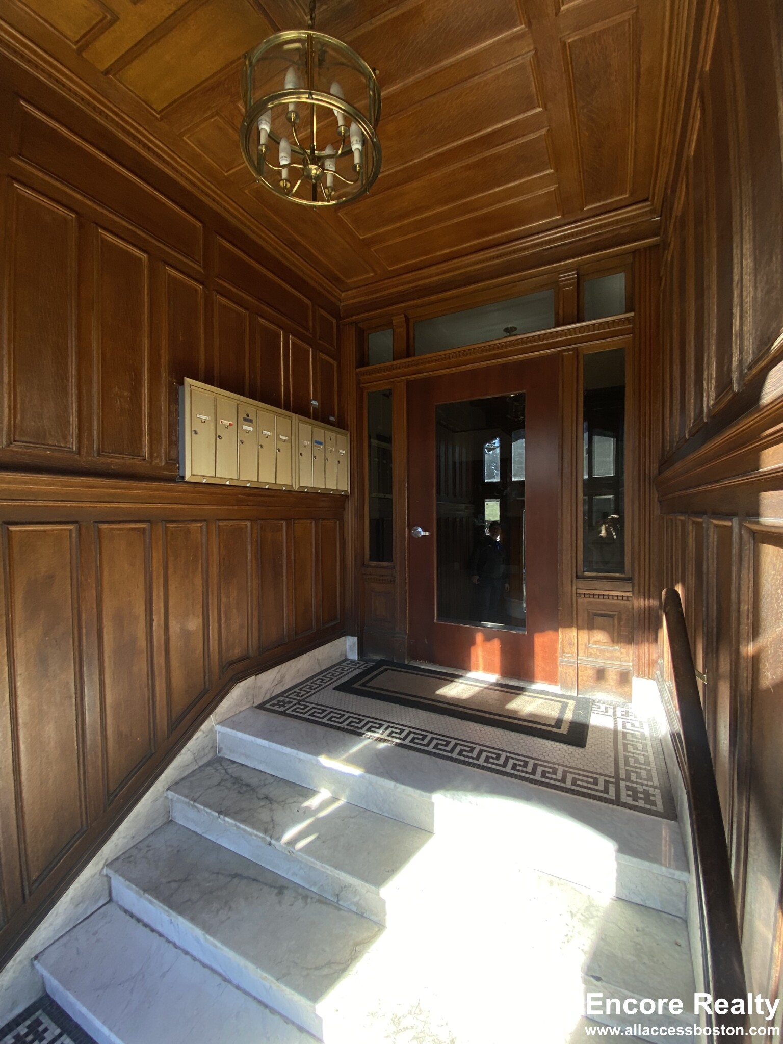 93 Marion St, Coolidge Corner