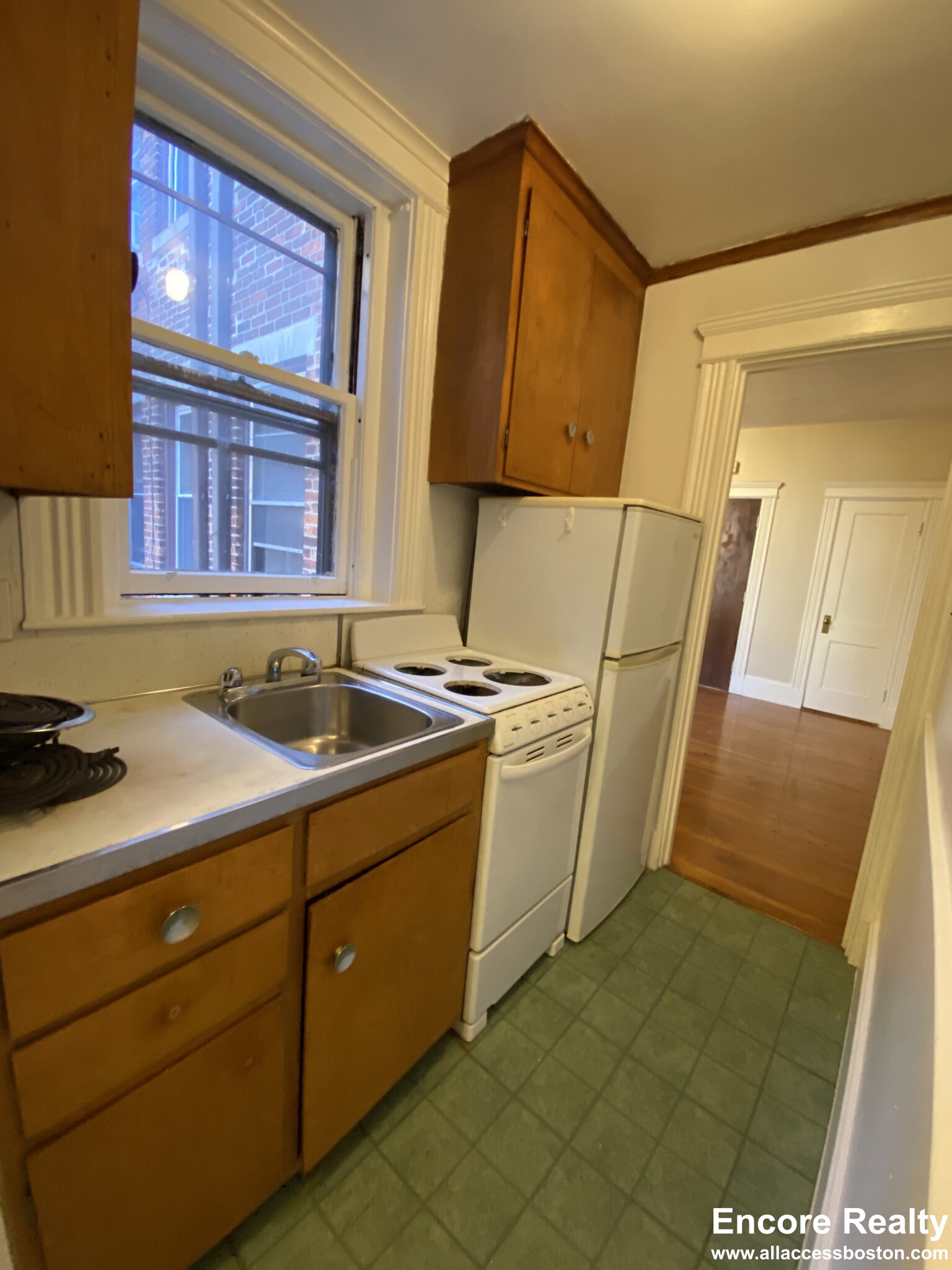 93 Marion St, Coolidge Corner