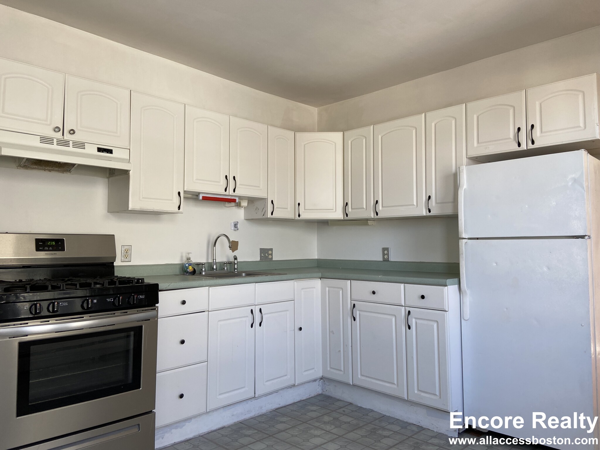 167 Adams St, Newton