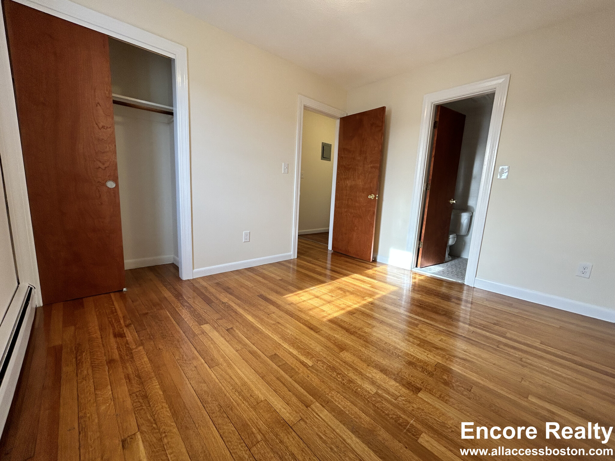 180 North Beacon St, Allston