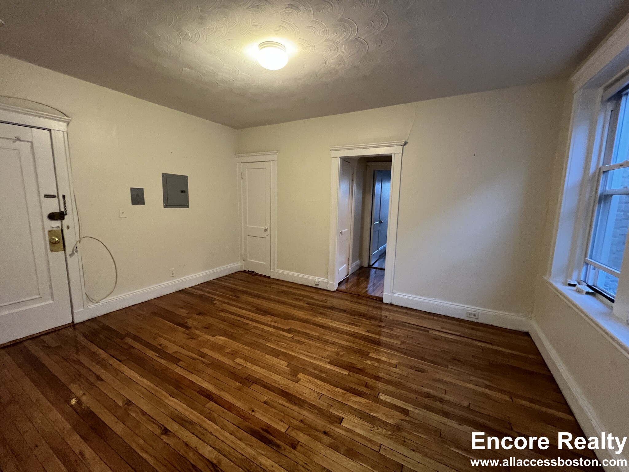 109 Brainerd Rd, Allston