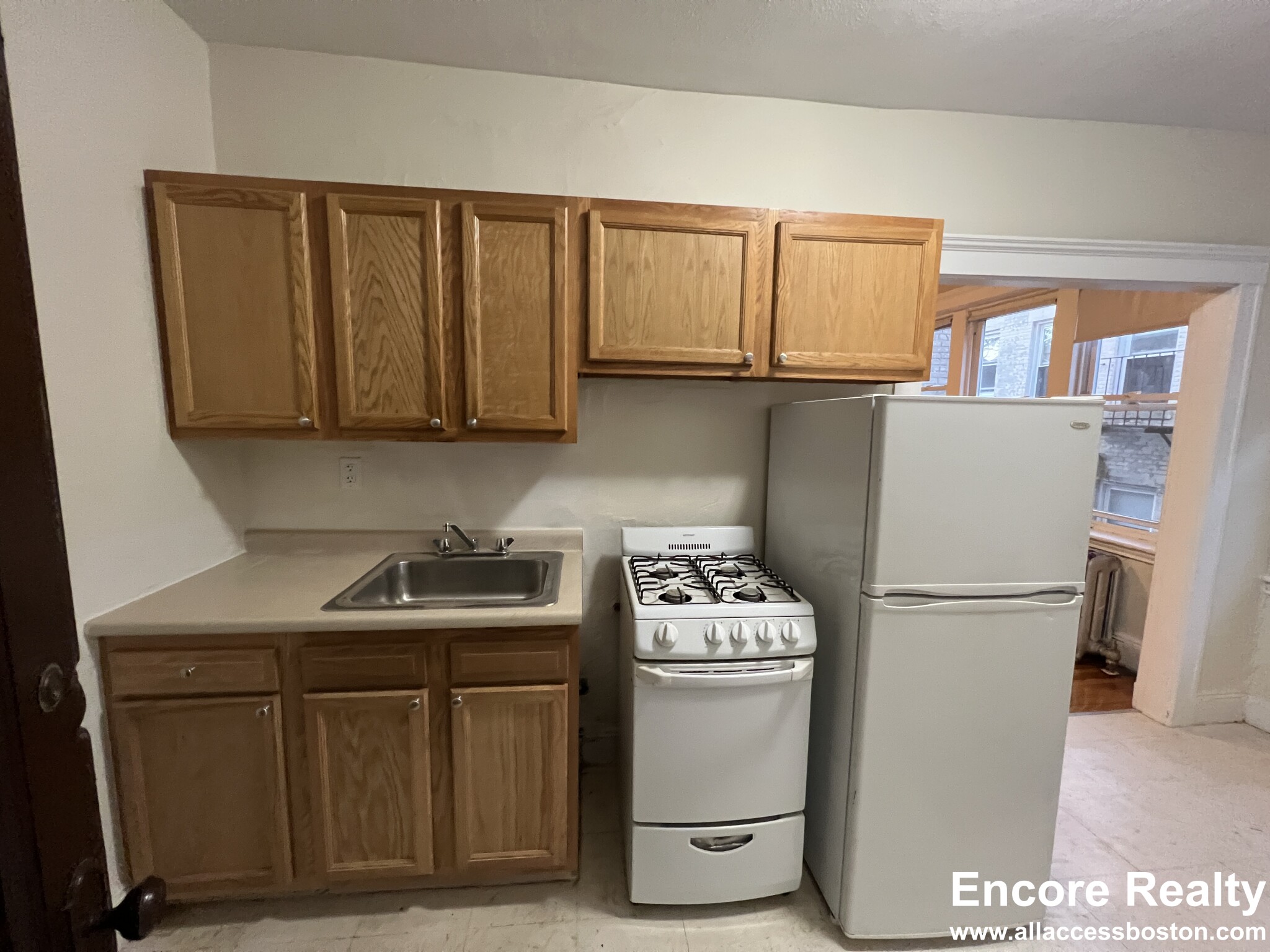 109 Brainerd Rd, Allston