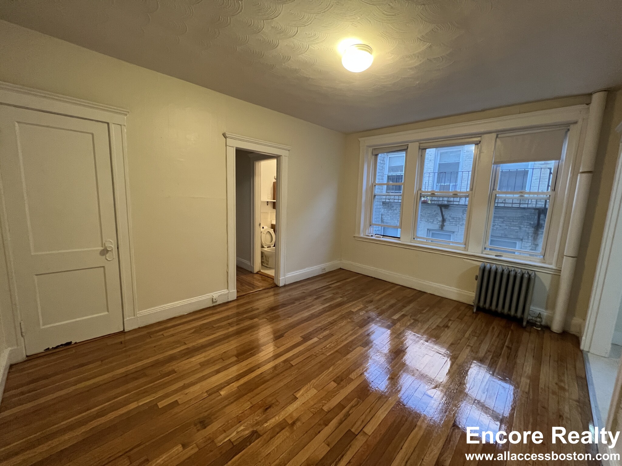 109 Brainerd Rd, Allston