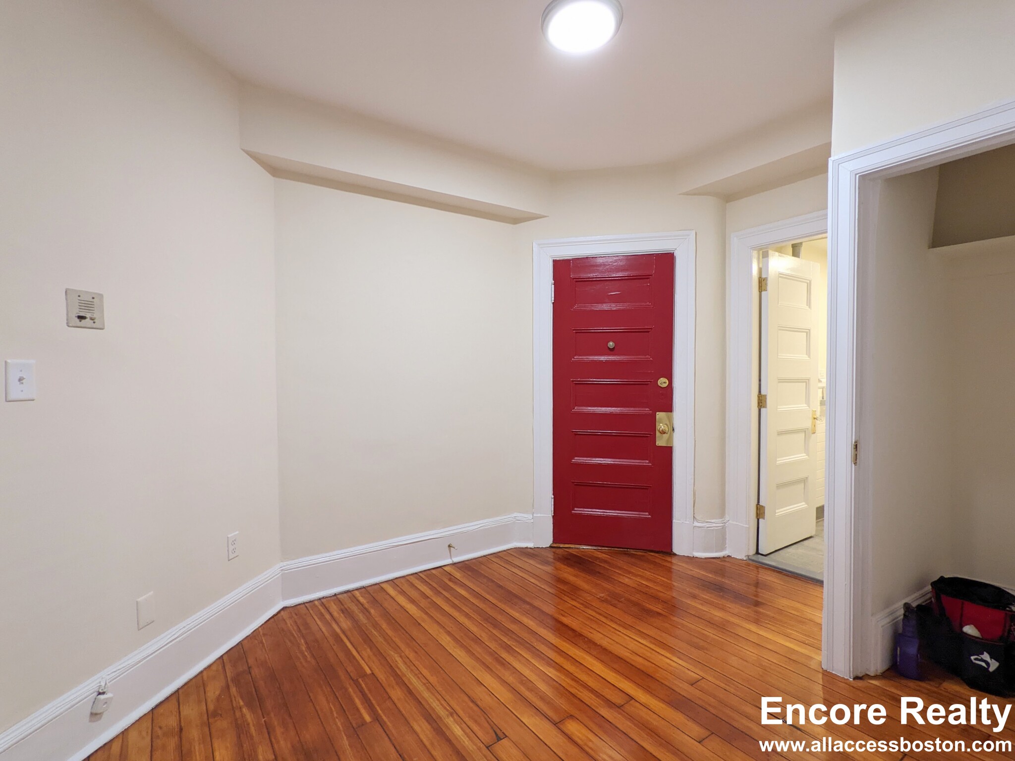 885 Massachusetts Ave, Central Square