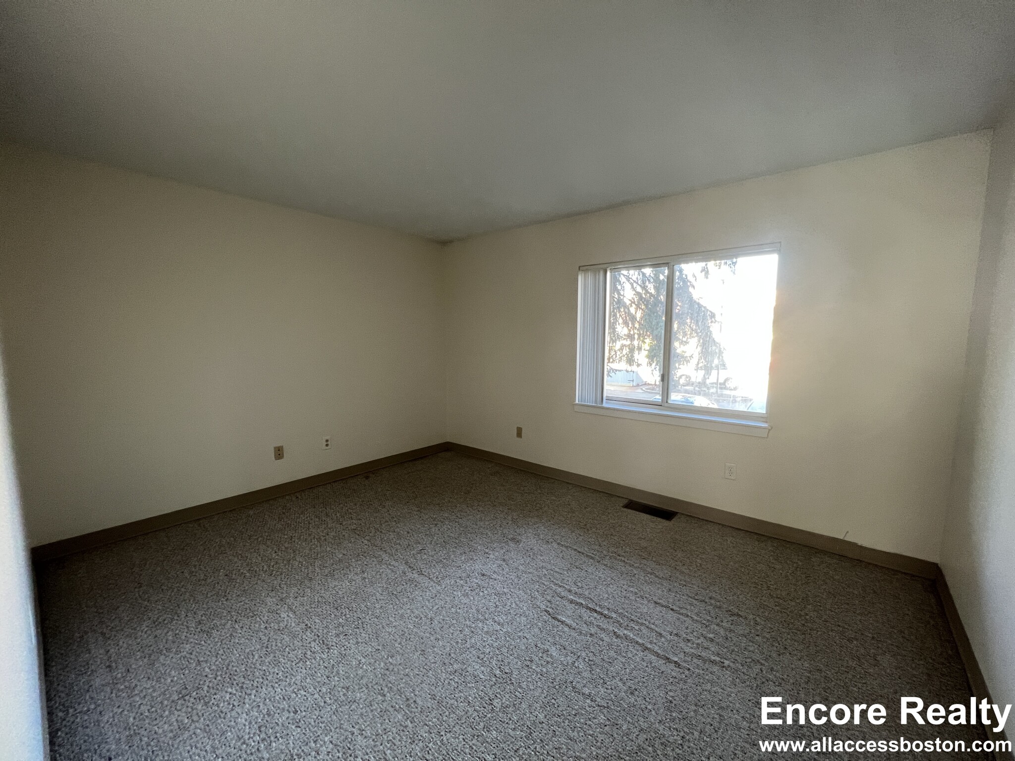 148 North Beacon St, Brighton