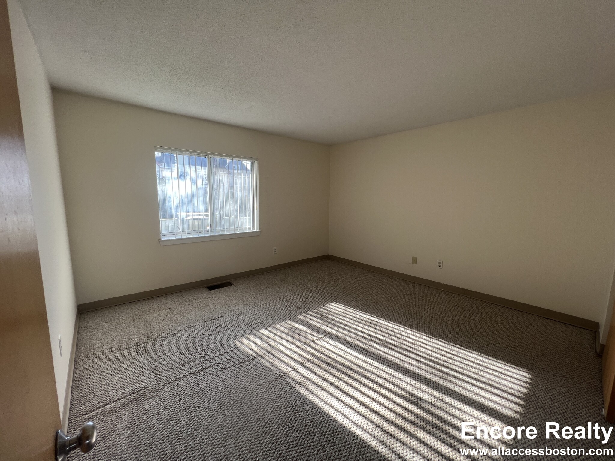 148 North Beacon St, Brighton