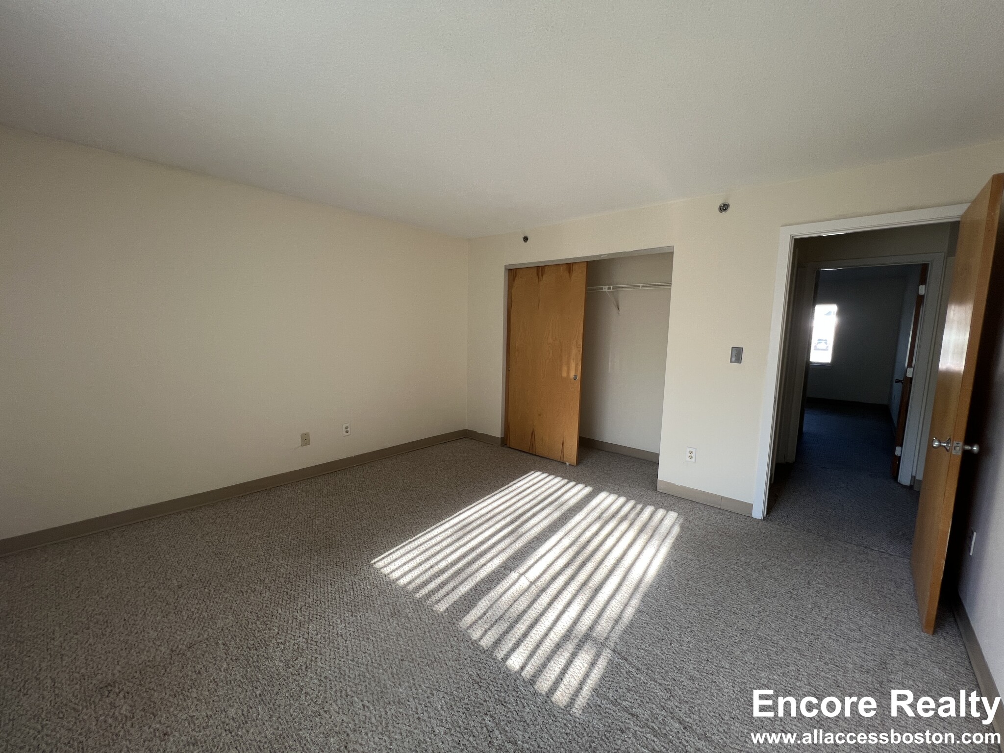 148 North Beacon St, Brighton