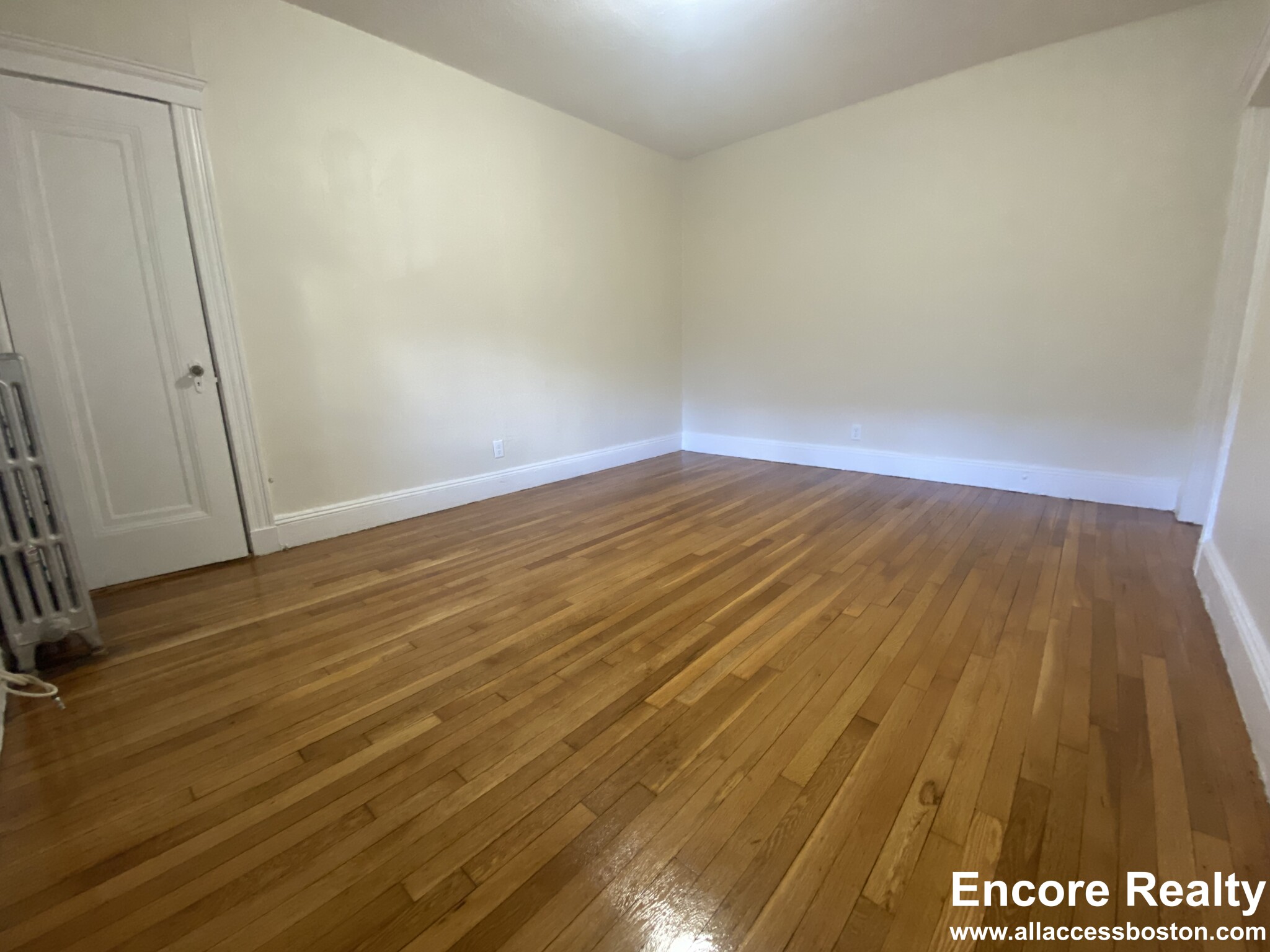 116 Washington St, Brighton