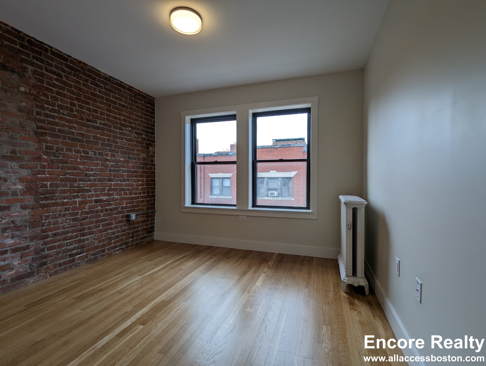 9 Sewall Ave, Coolidge Corner