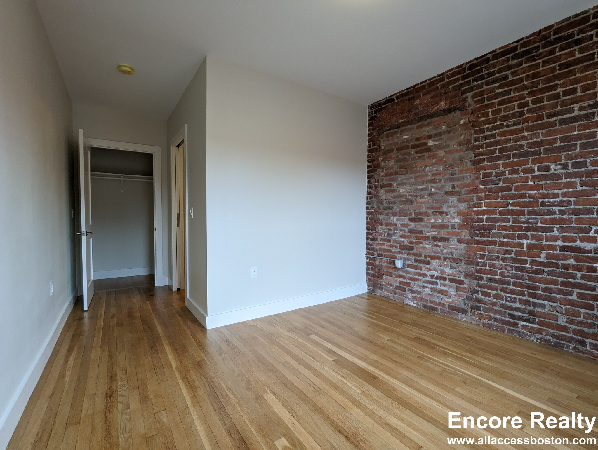 9 Sewall Ave, Coolidge Corner