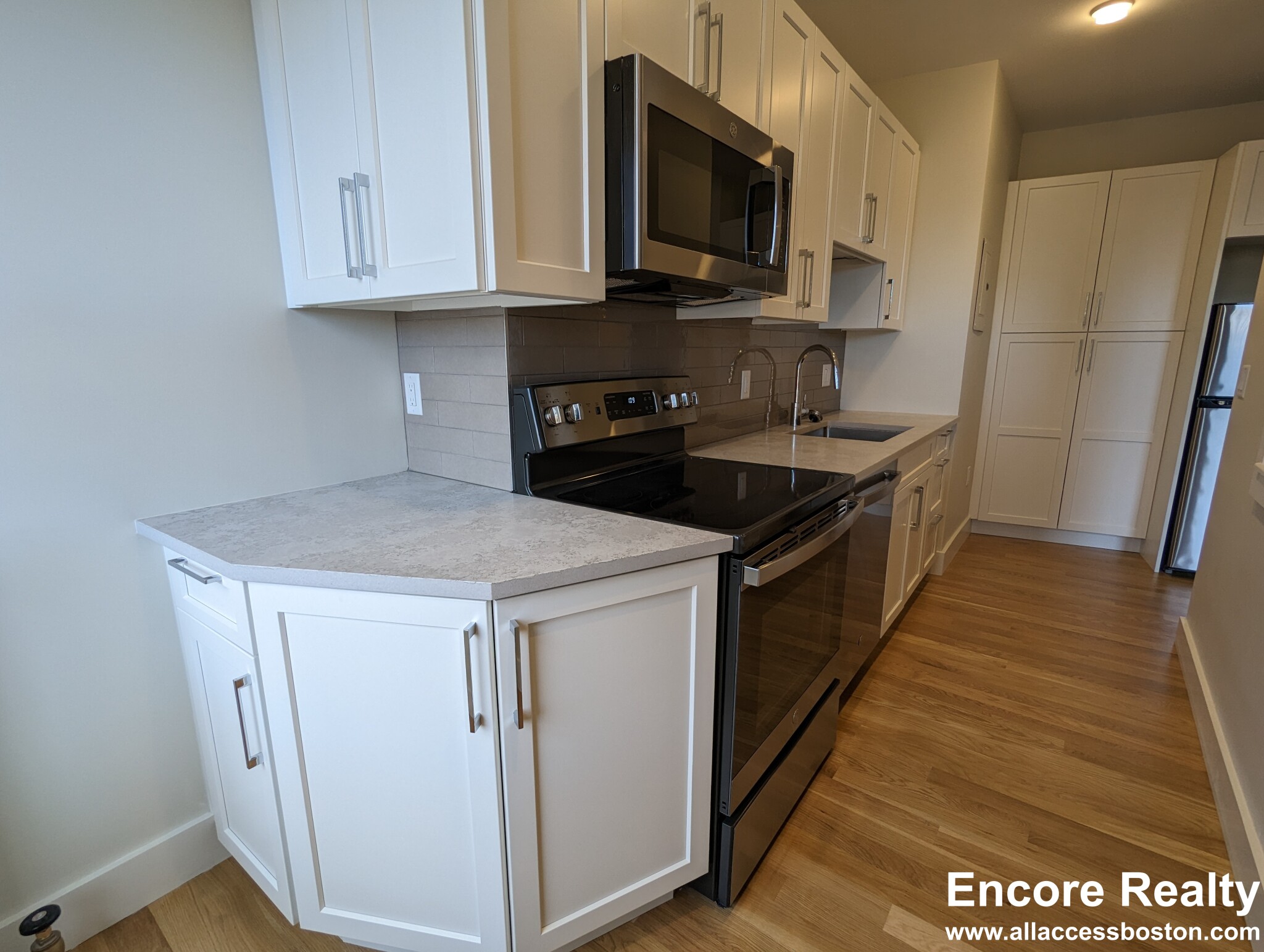 9 Sewall Ave, Coolidge Corner